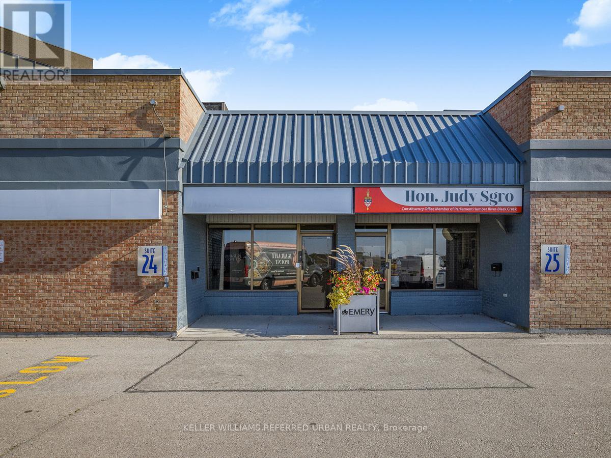 24 - 2201 Finch Avenue W Property Photo 3