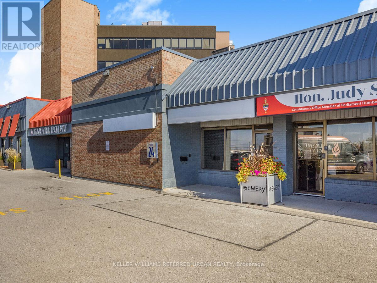 24 - 2201 Finch Avenue W Property Photo 7