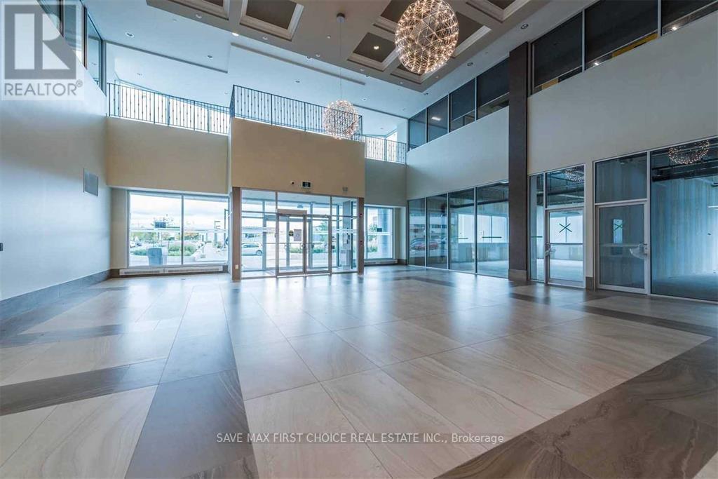 314-1 - 218 Export Boulevard Property Photo 3