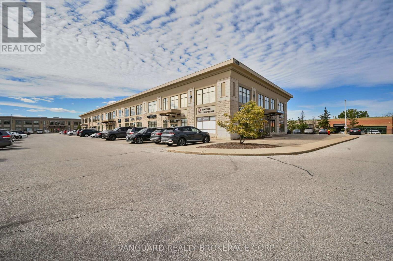 209 - 400 Bronte Street Property Photo 3