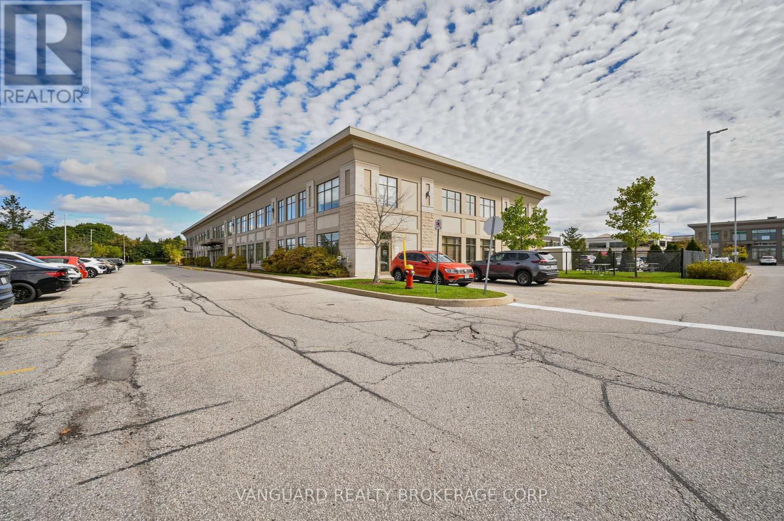 209 - 400 Bronte Street Property Photo 5