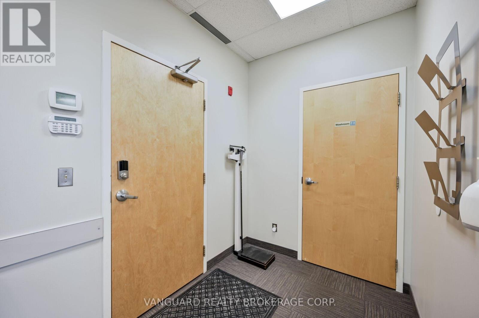 209 - 400 Bronte Street Property Photo 13