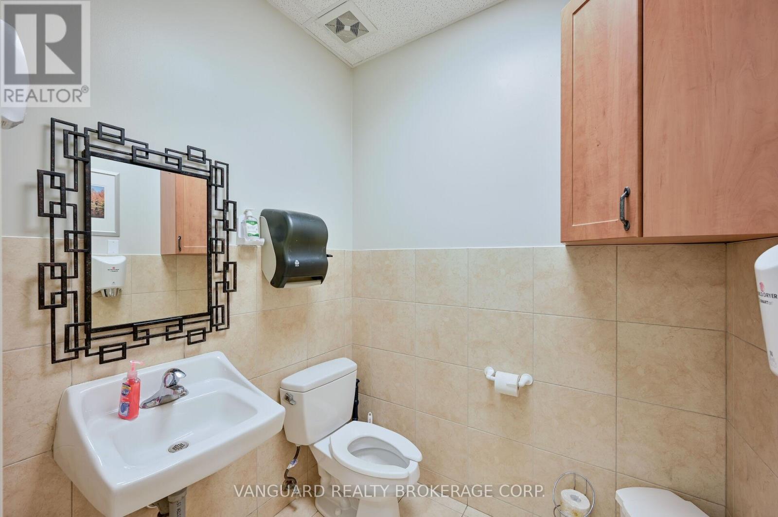 209 - 400 Bronte Street Property Photo 40