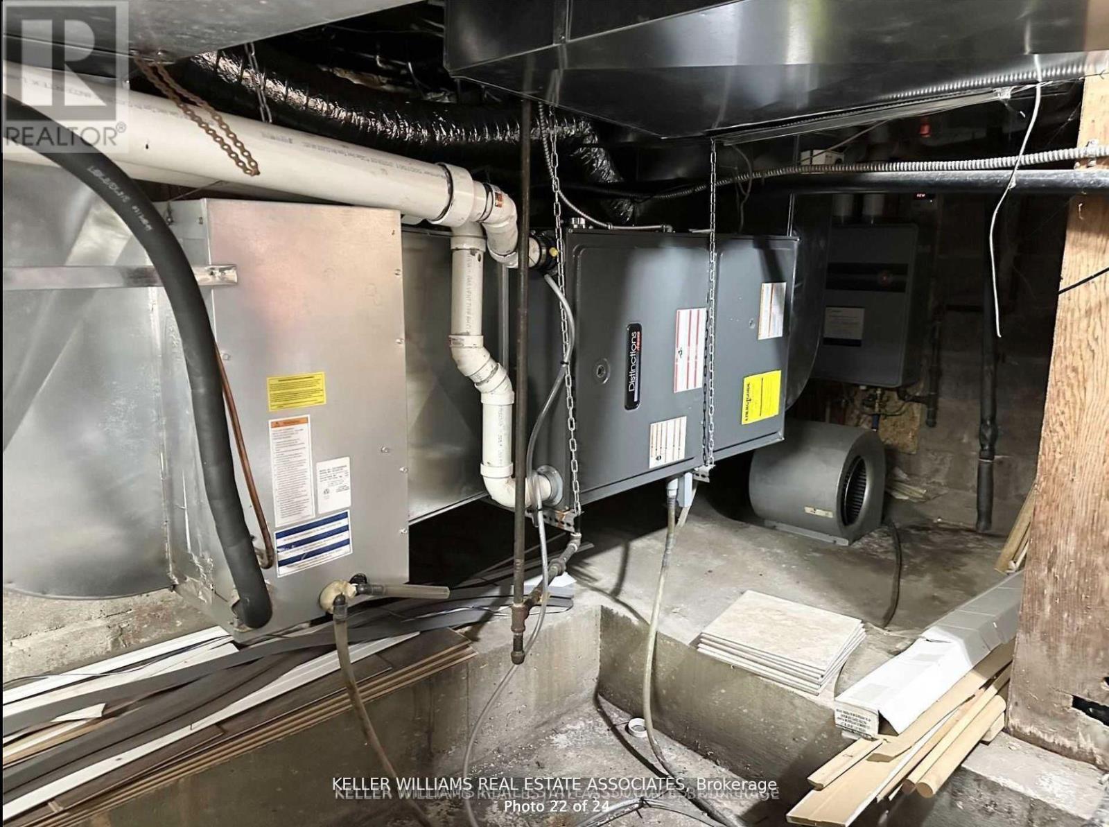 37 Dundas Street W Property Photo 20
