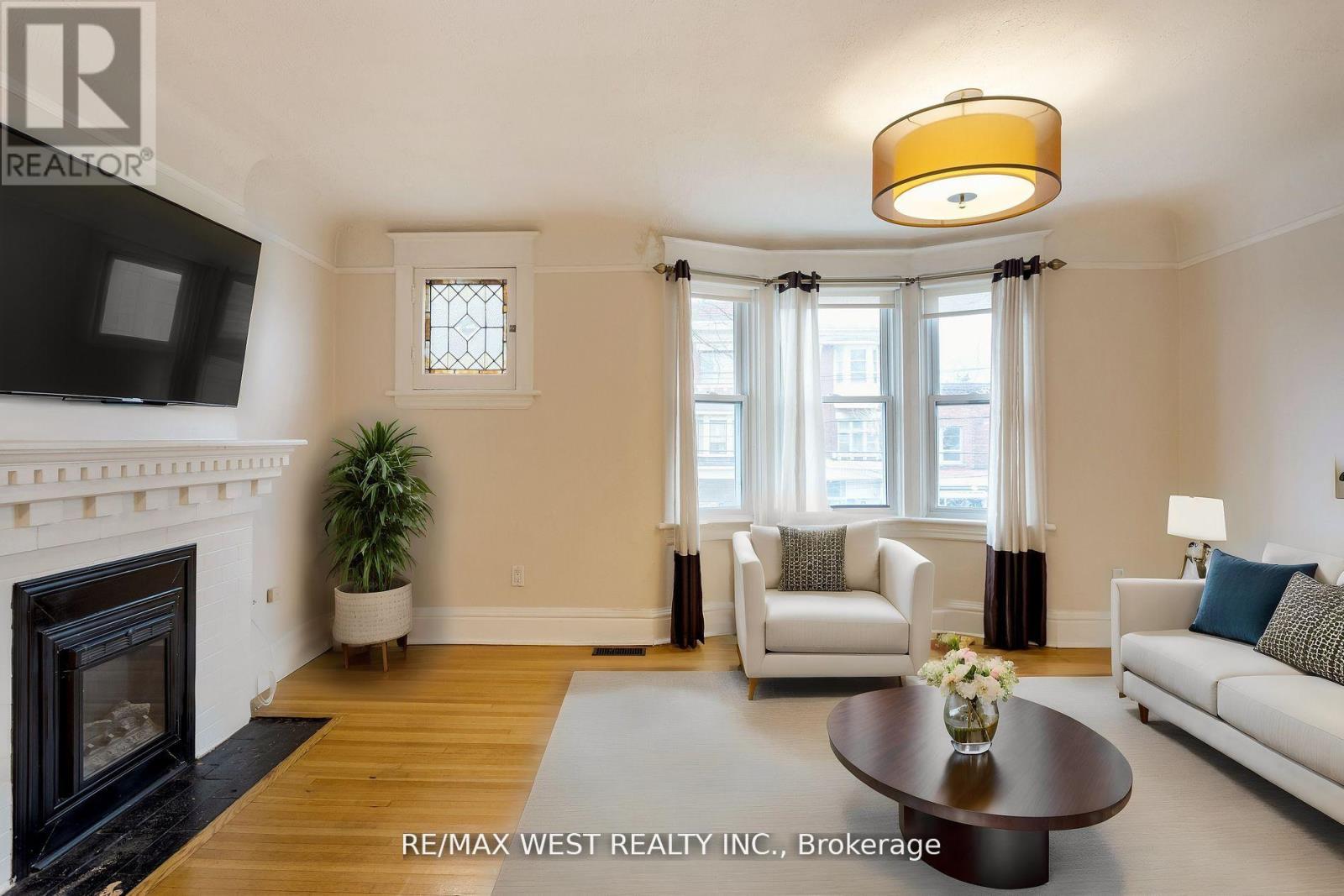 96 Roncesvalles Avenue Property Photo 29