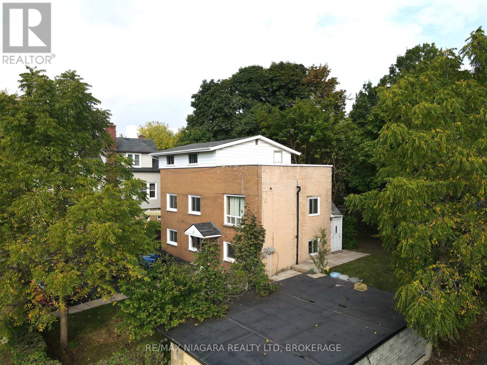 97 Queen Street Property Photo 3