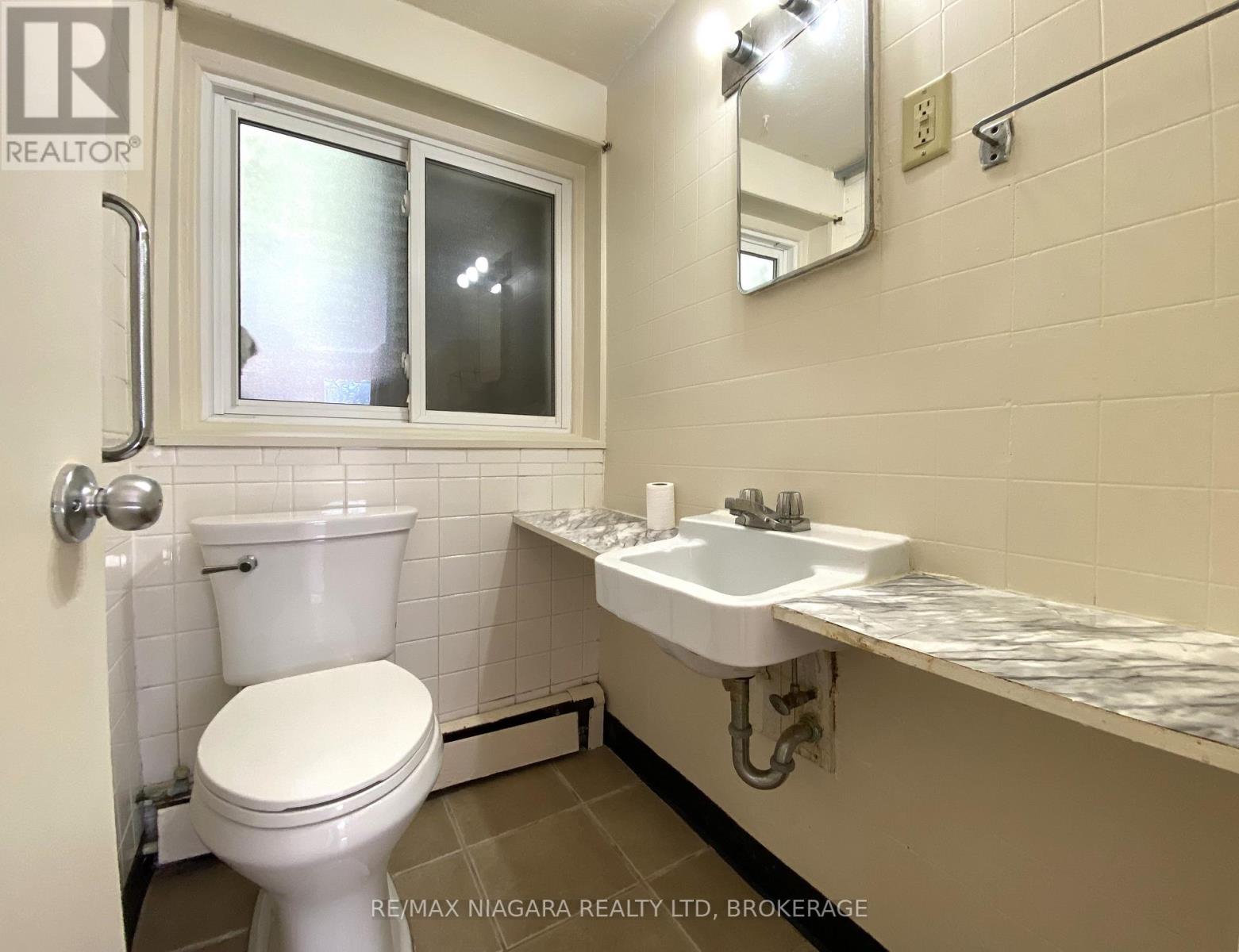 97 Queen Street Property Photo 6