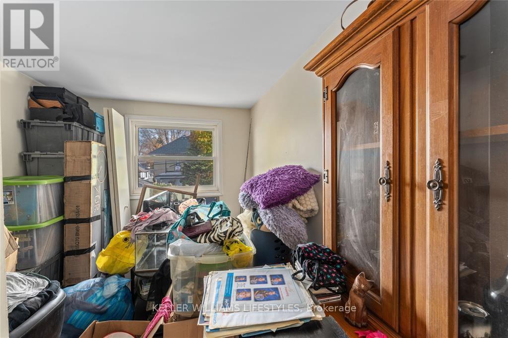 110/112 Euphemia Street N Property Photo 34
