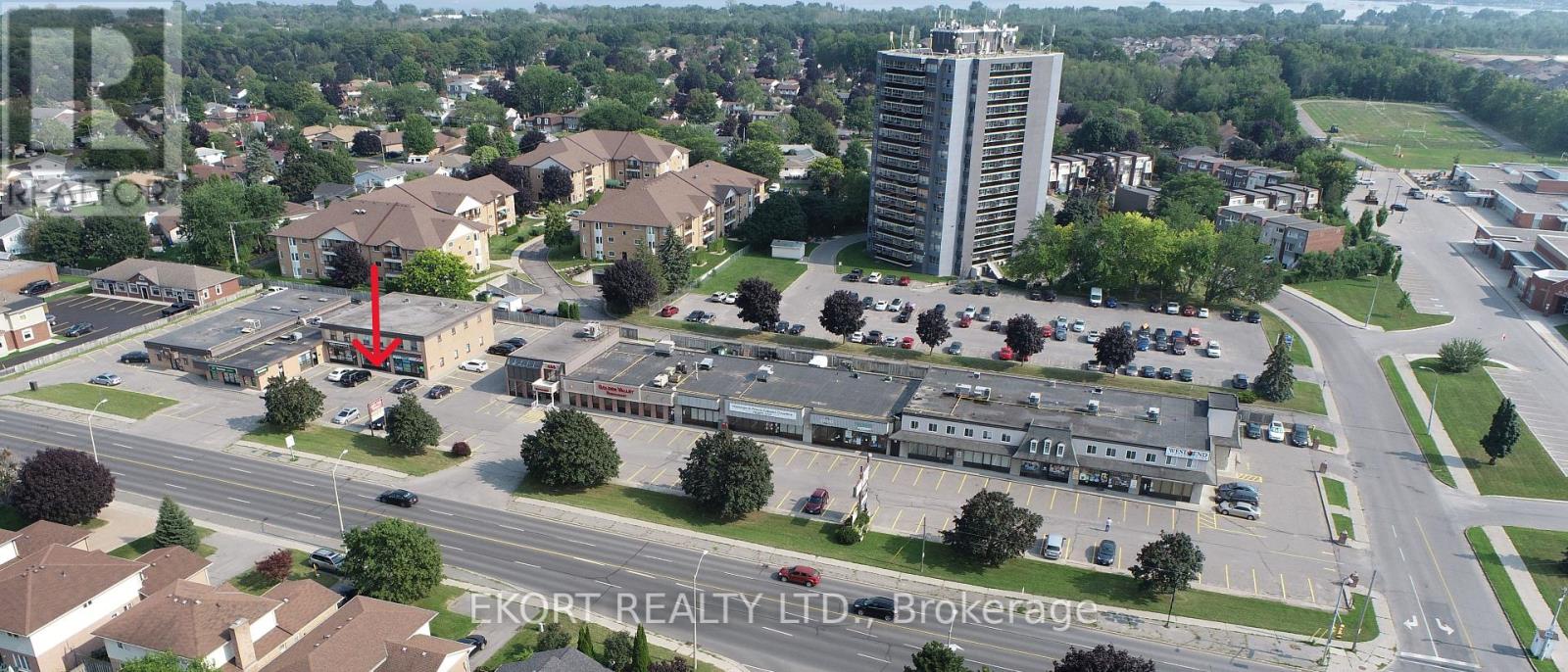 2 - 469 Dundas Street W Property Photo 2