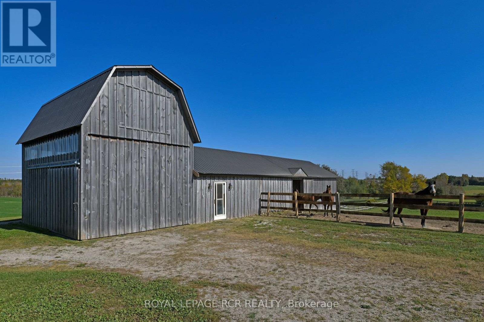 071533 10th Line Property Photo 16