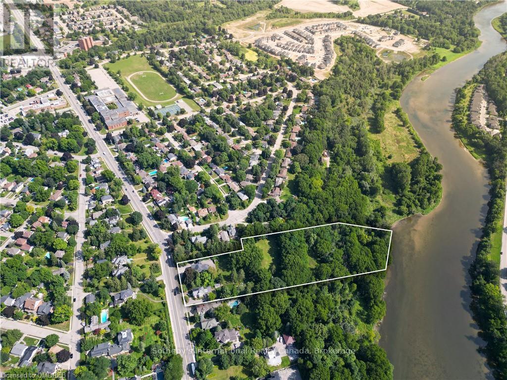 197-199 Grand River Street N Property Photo 3