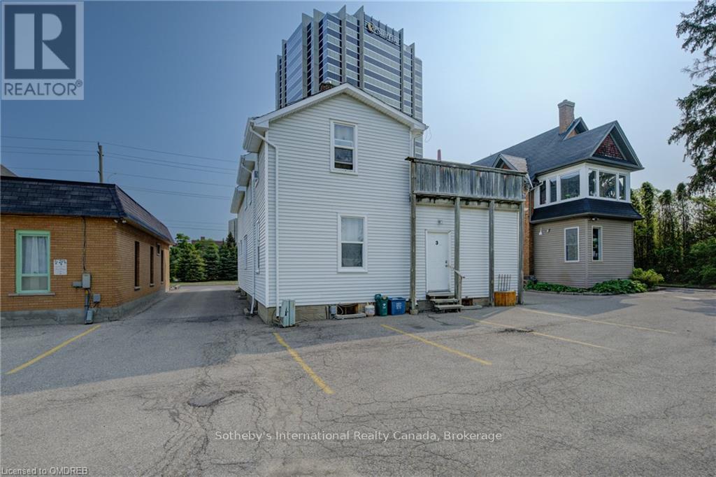 185 Park Street Property Photo 9