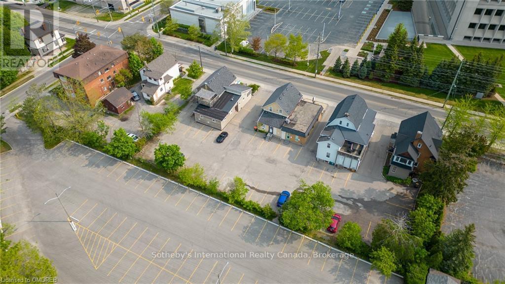 185 Park Street Property Photo 13