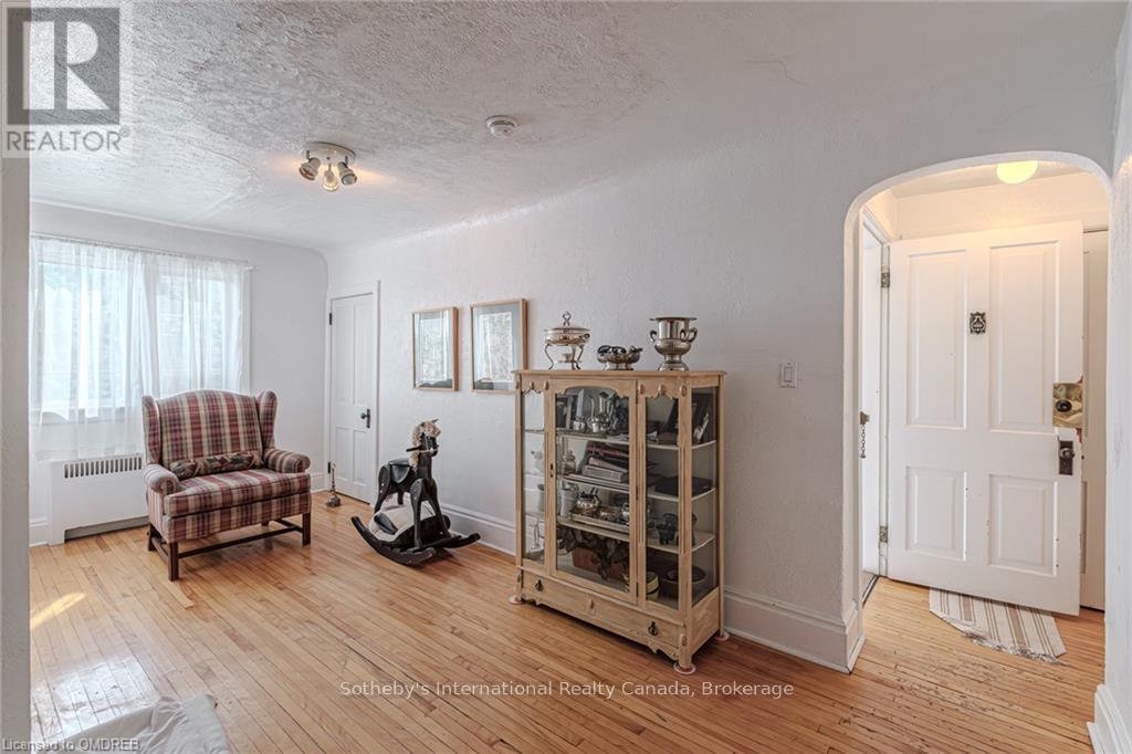 185 Park Street Property Photo 16