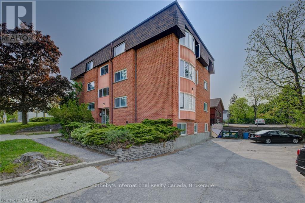 35 John Street Property Photo 5