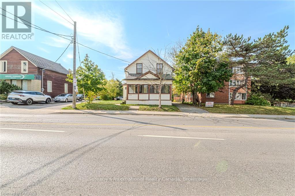 173 Park Street Property Photo 2