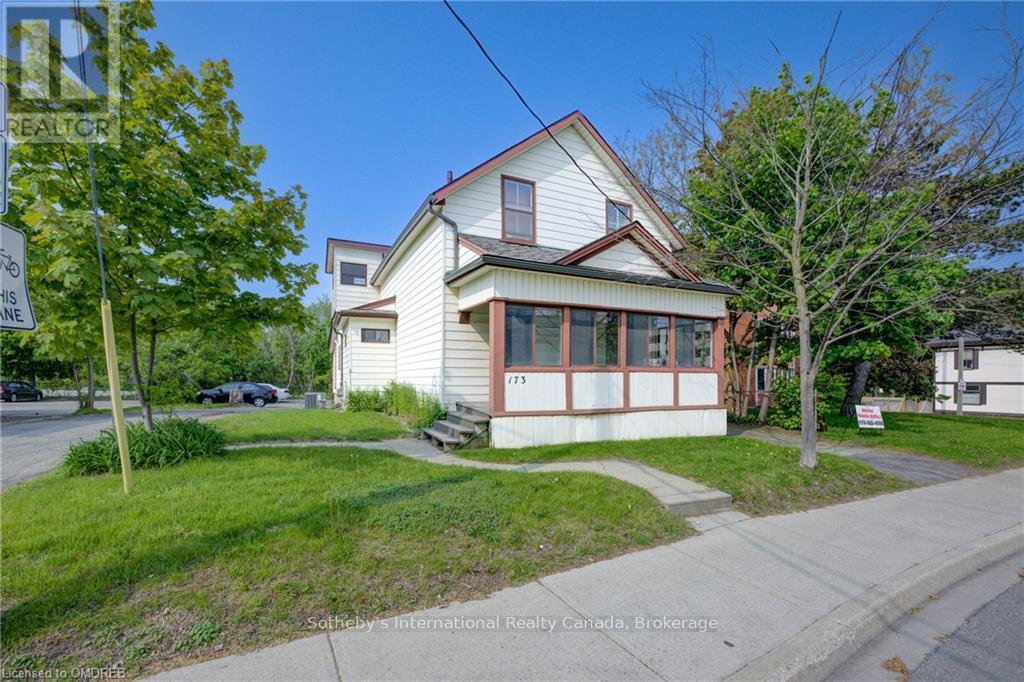 173 Park Street Property Photo 6