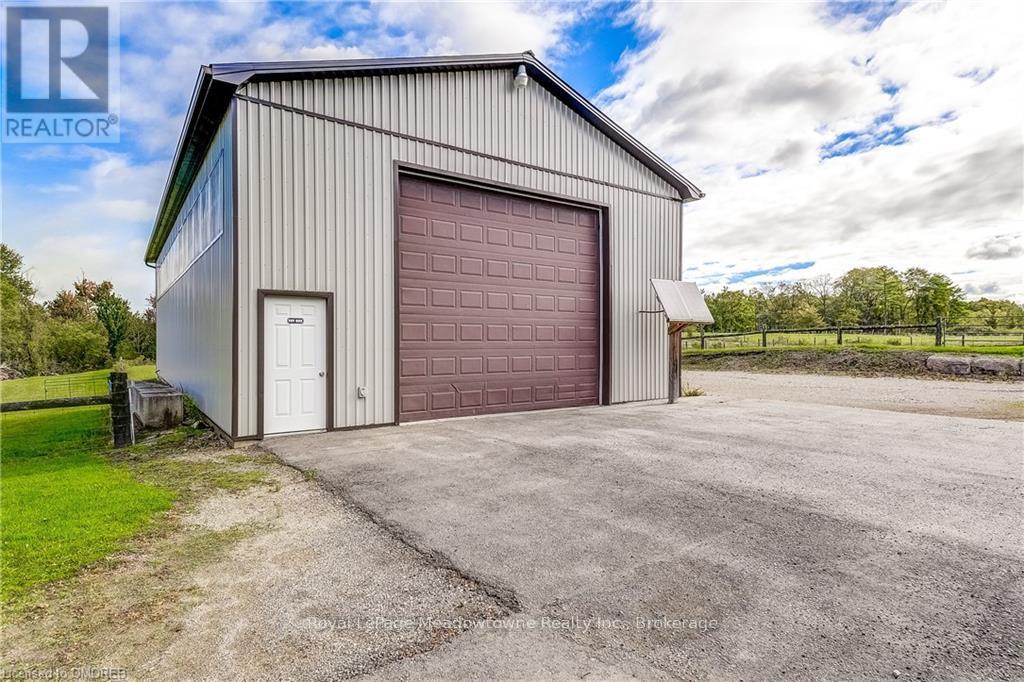 1602 6 Highway N Property Photo 24