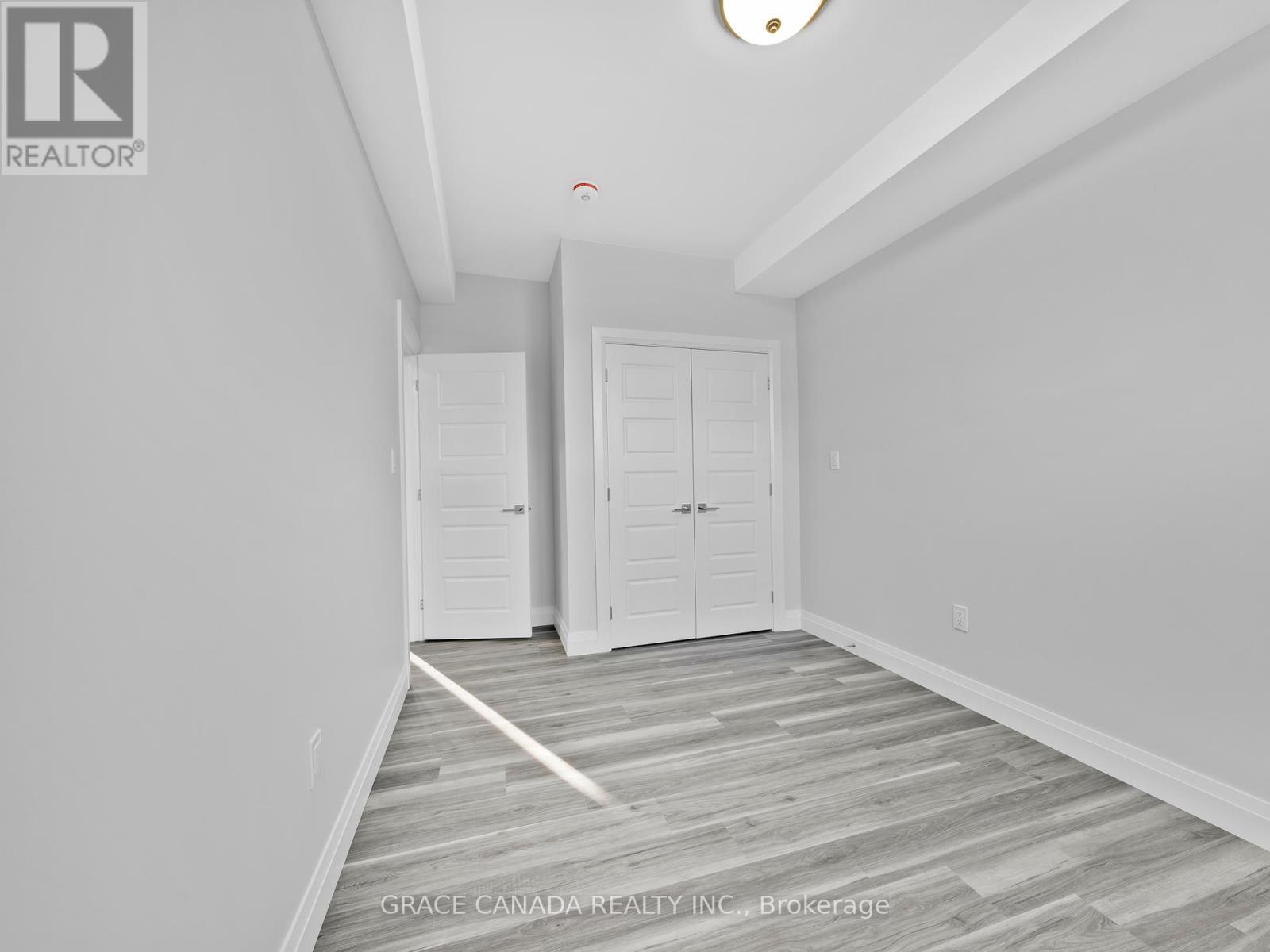 1 - 3549 Peter Street Property Photo 35