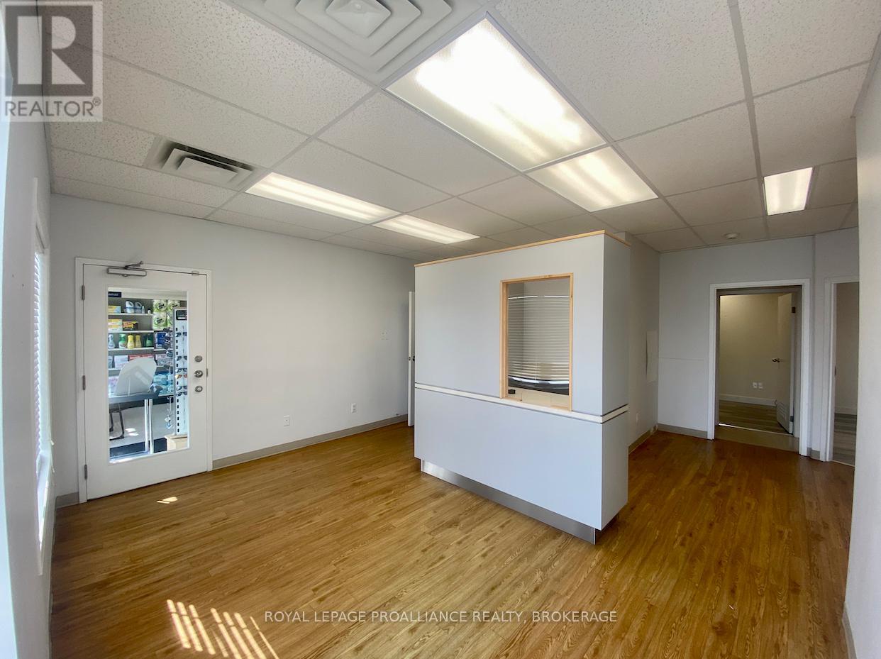 6 Speers Boulevard Property Photo 2