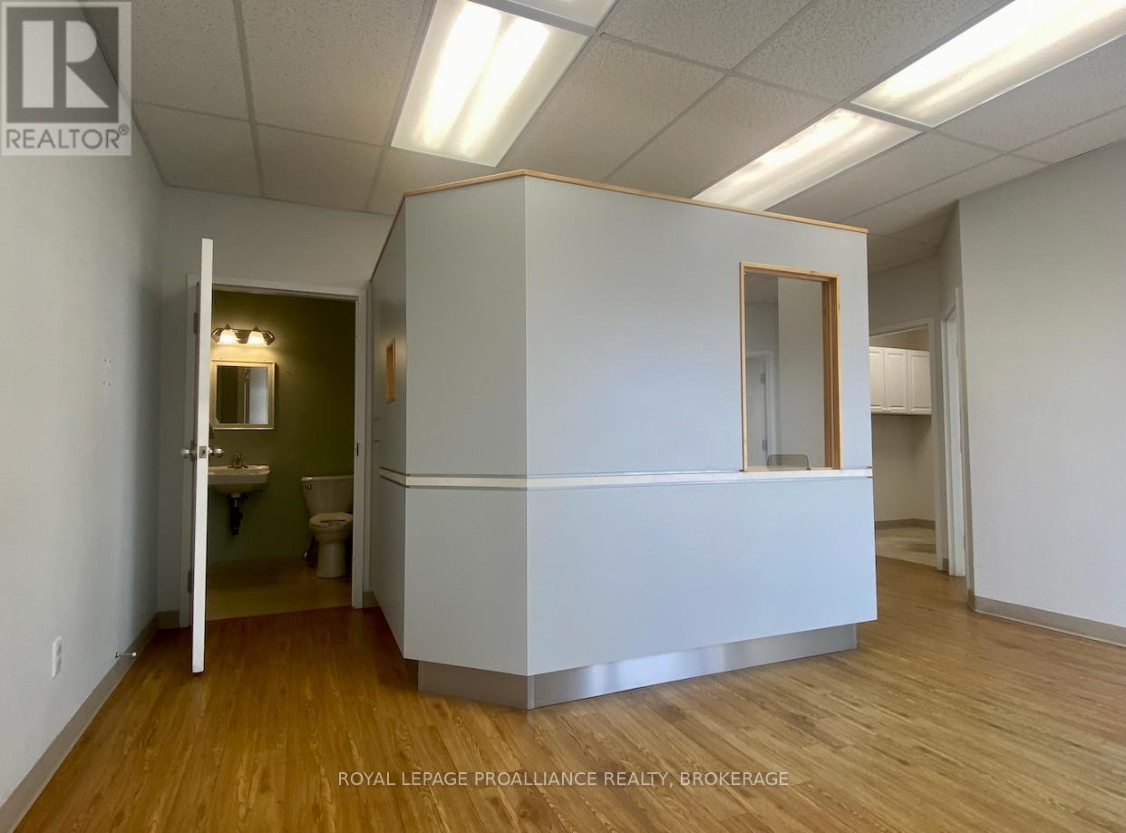 6 Speers Boulevard Property Photo 3