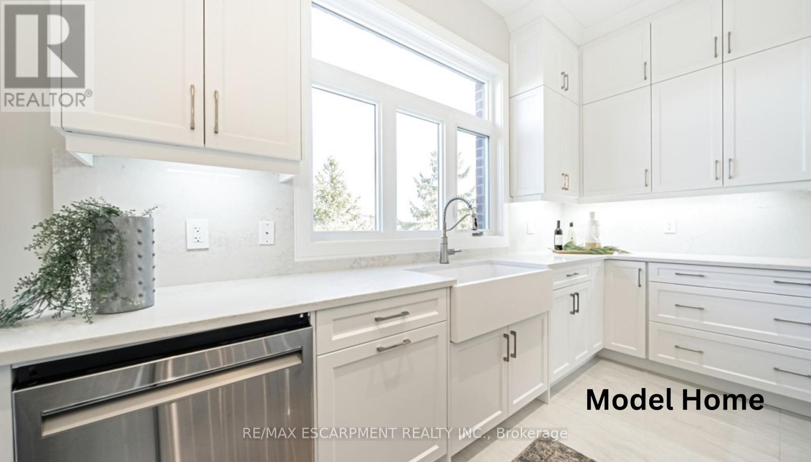 56 Workman Crescent Property Photo 6