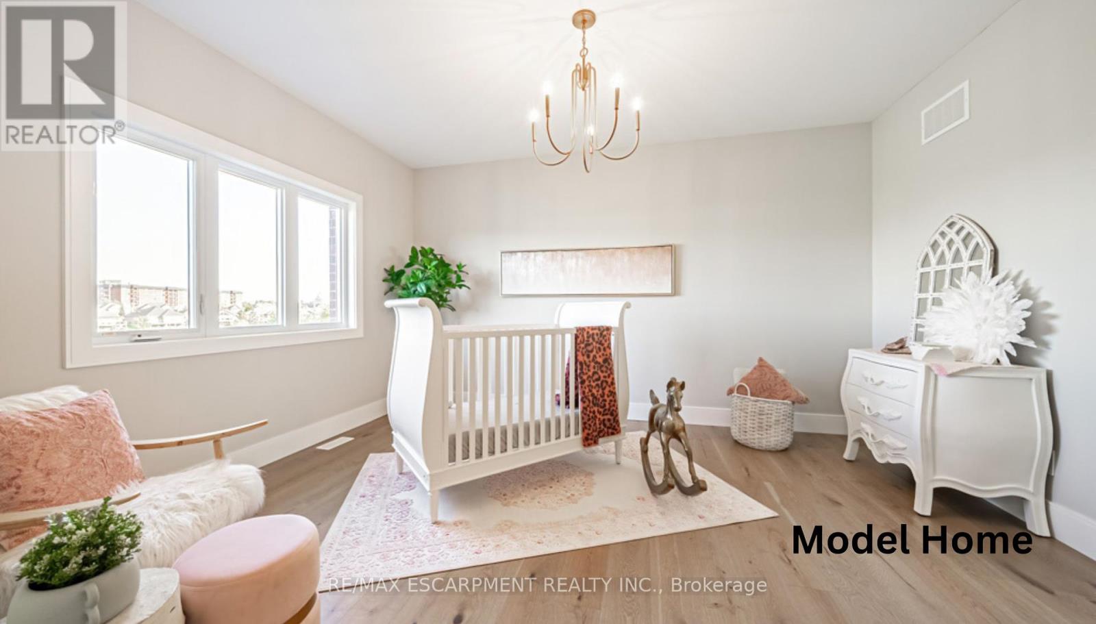 56 Workman Crescent Property Photo 10