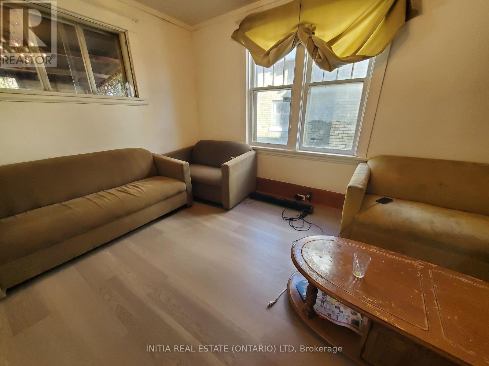 764 King Street Property Photo 6