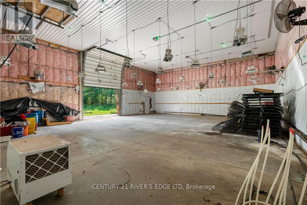 10429 Pleasant Valley Road Property Photo 3