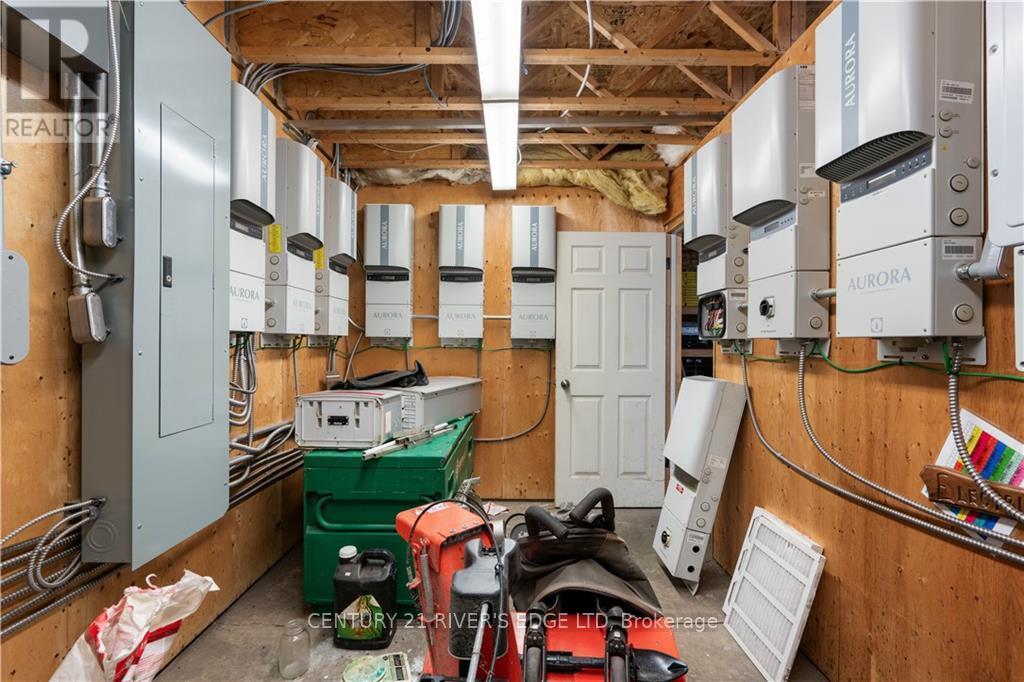 10429 Pleasant Valley Road Property Photo 15
