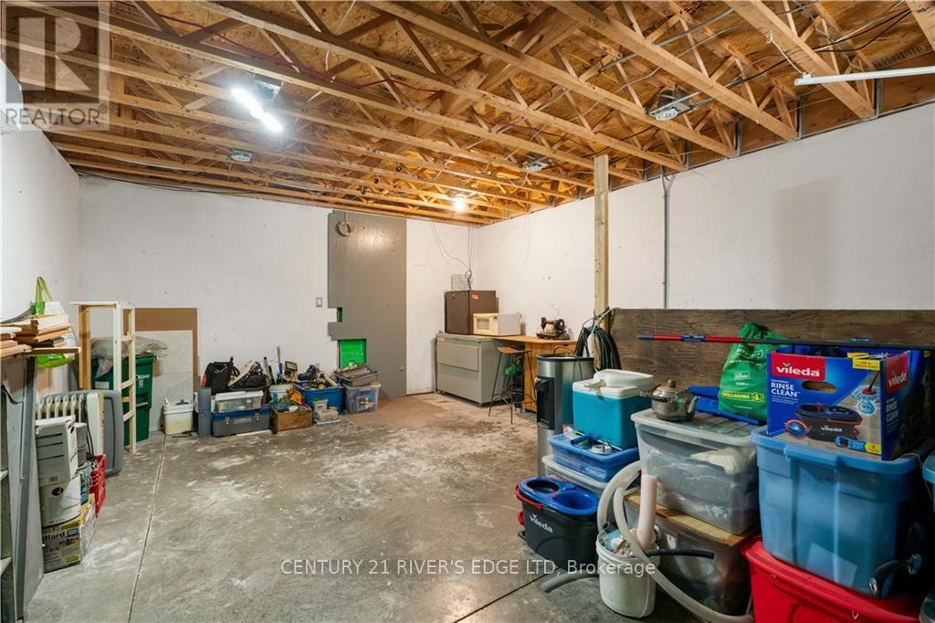 10429 Pleasant Valley Road Property Photo 17