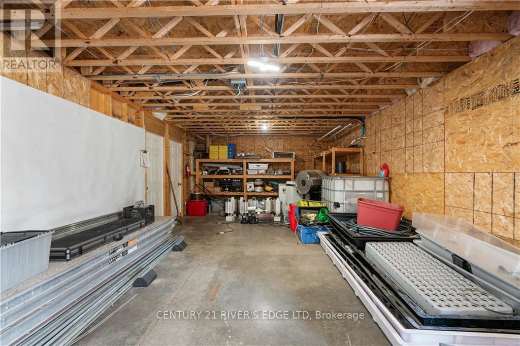 10429 Pleasant Valley Road Property Photo 18