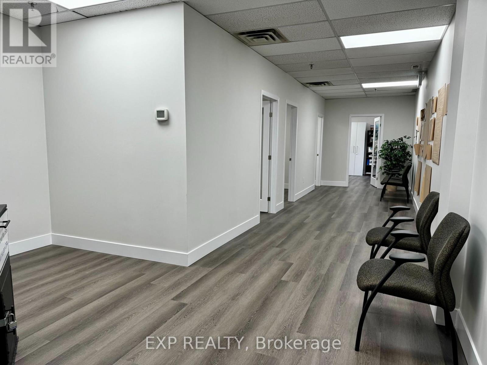 206 - 101 Cherryhill Boulevard Property Photo 2