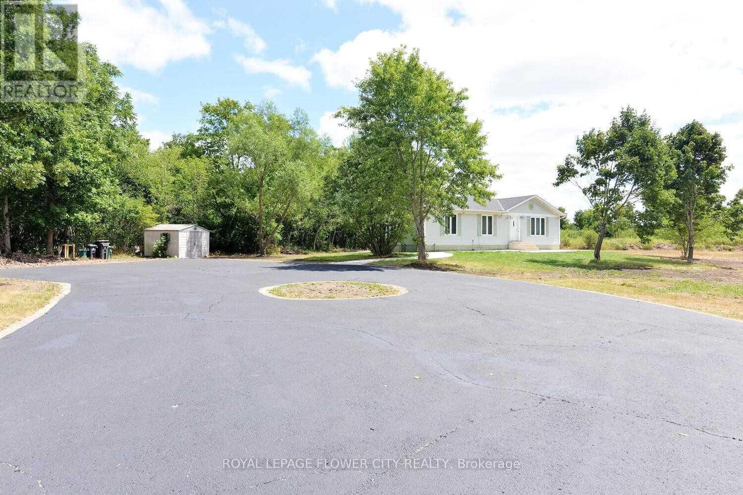 795 Stone Rd E Property Photo 3