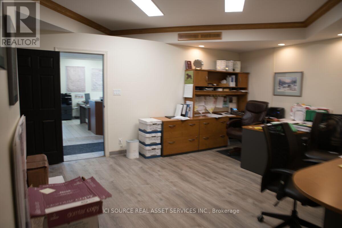 1501 Seymour Street Property Photo 9