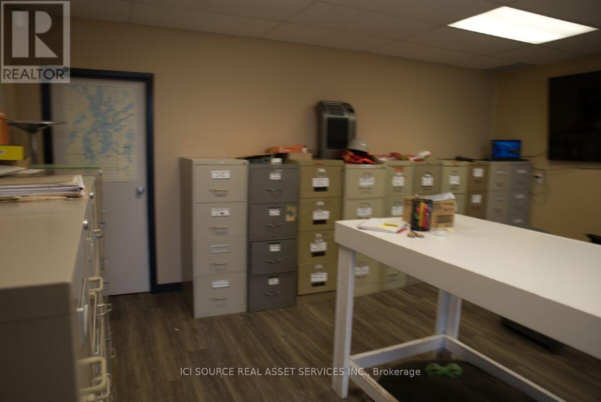 1501 Seymour Street Property Photo 13