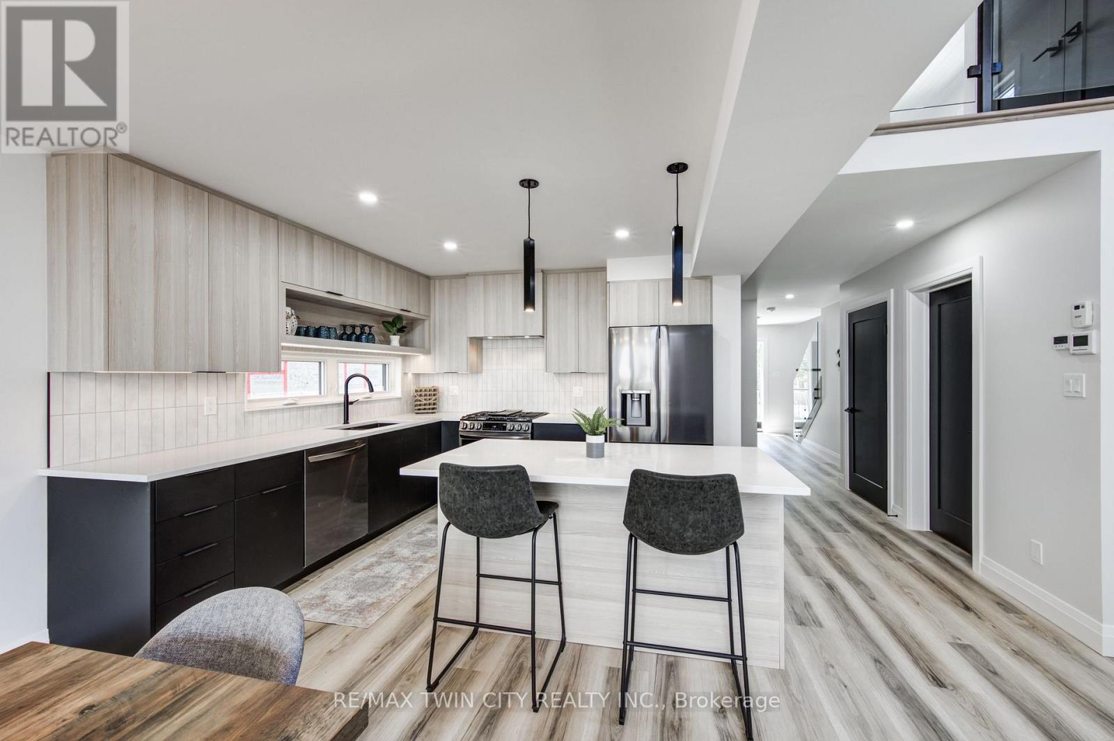 57 Centre Street Property Photo 10