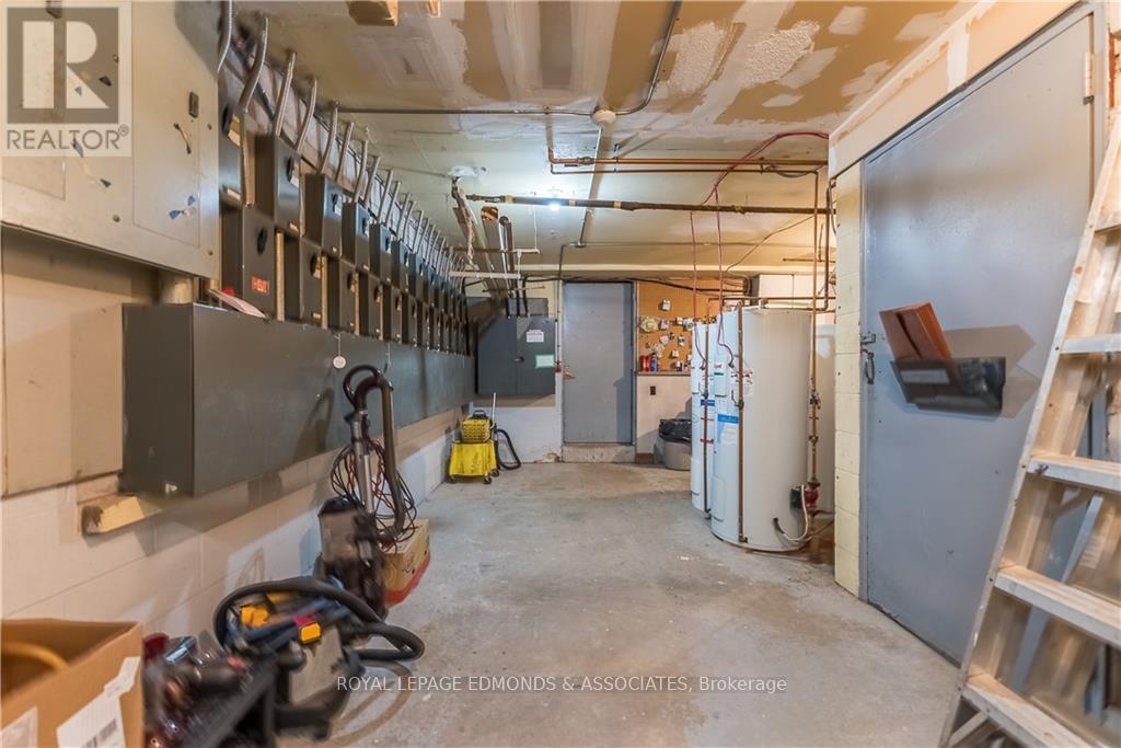 42a Huron Street Property Photo 21