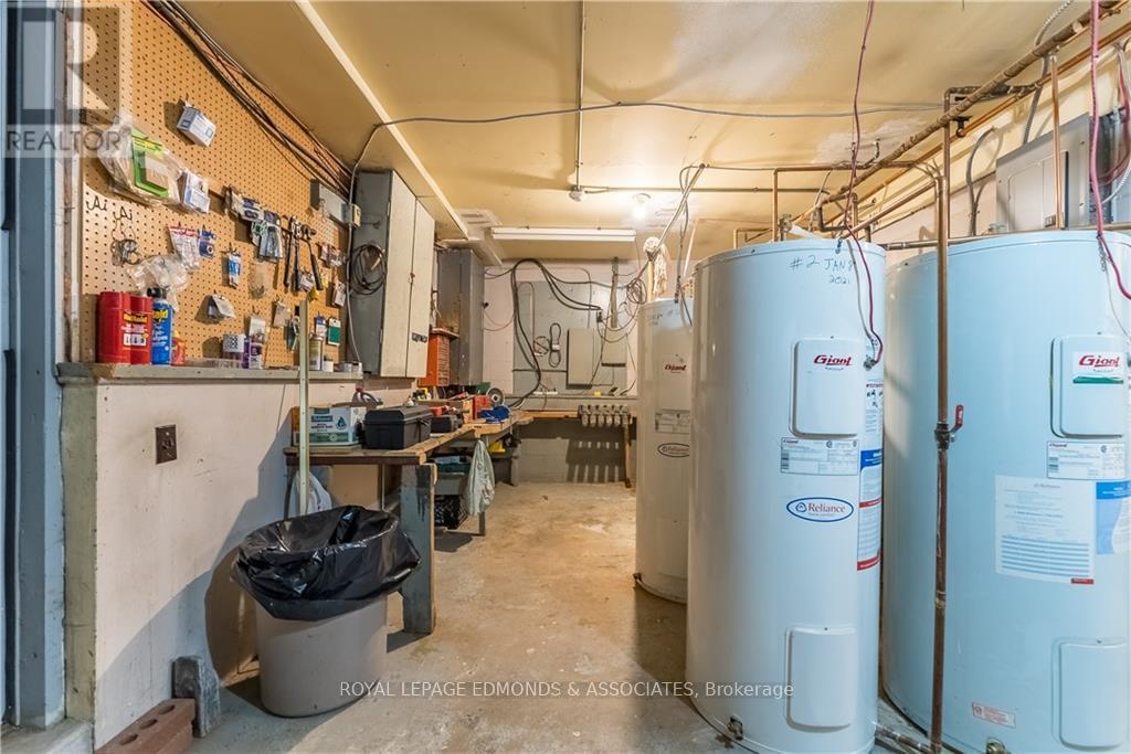 42a Huron Street Property Photo 22