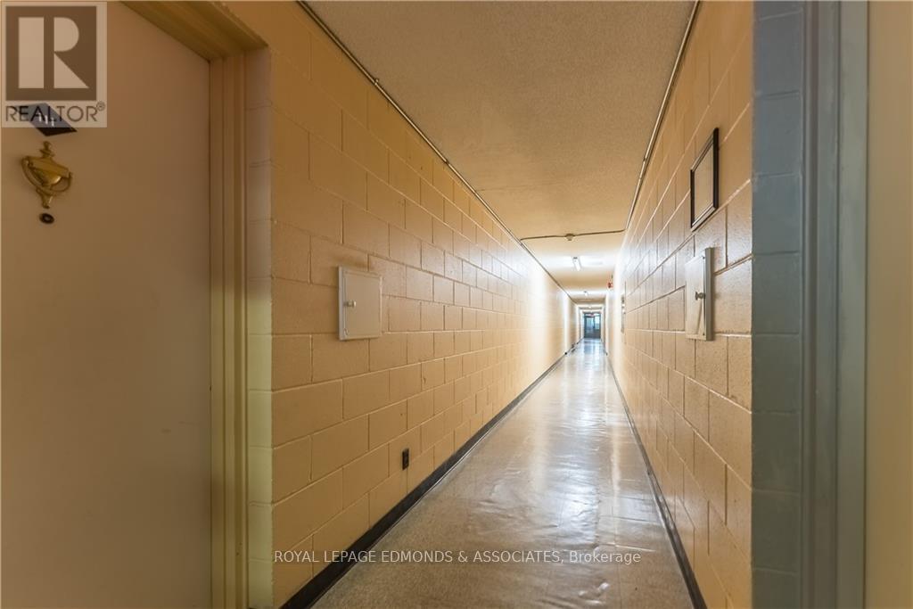 42a Huron Street Property Photo 23