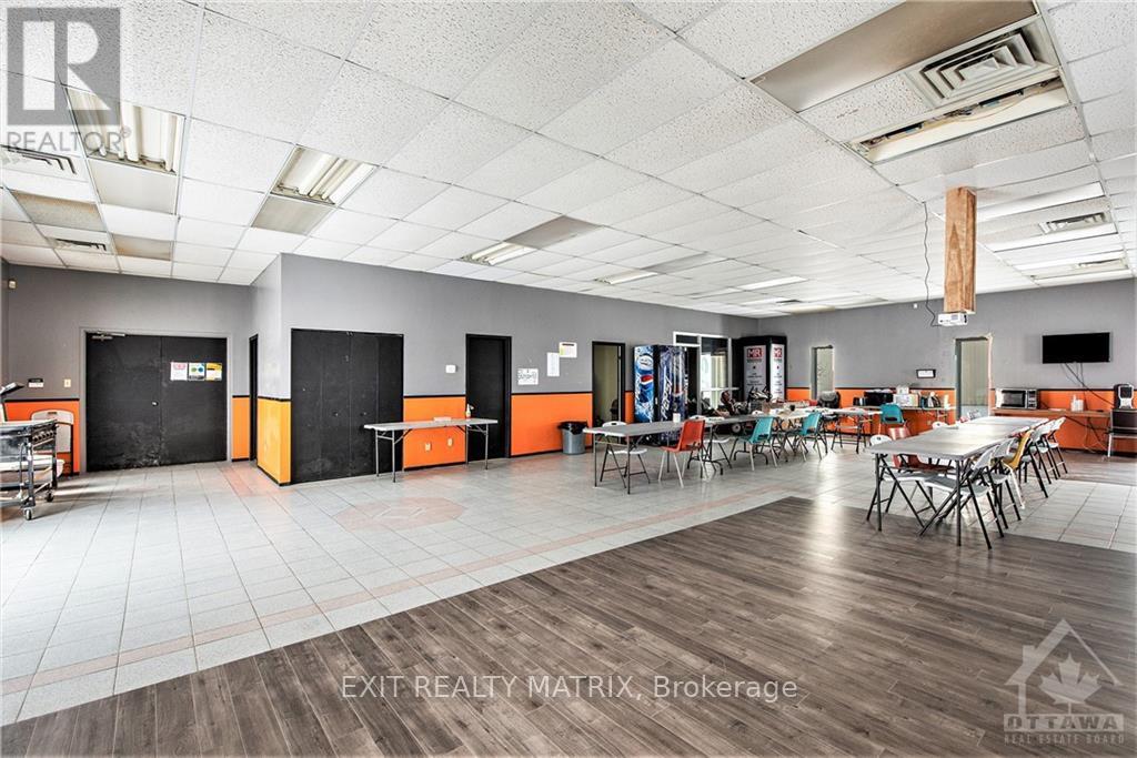 200 Commerce Street Property Photo 4