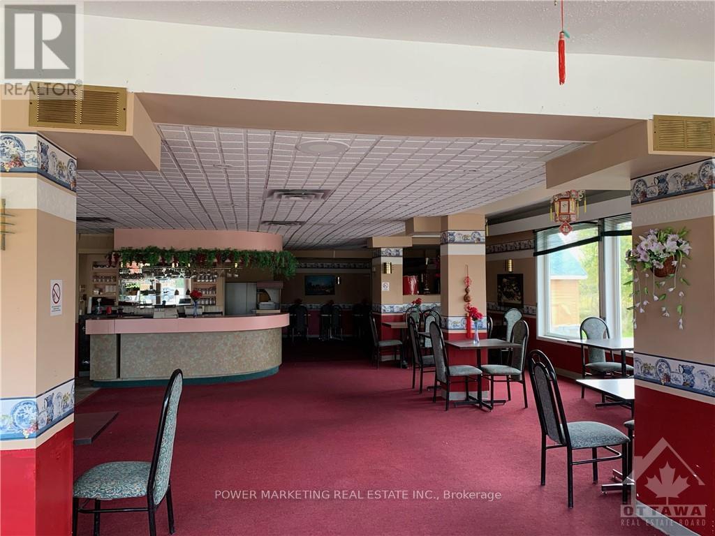 3762 Champlain Road Property Photo 7