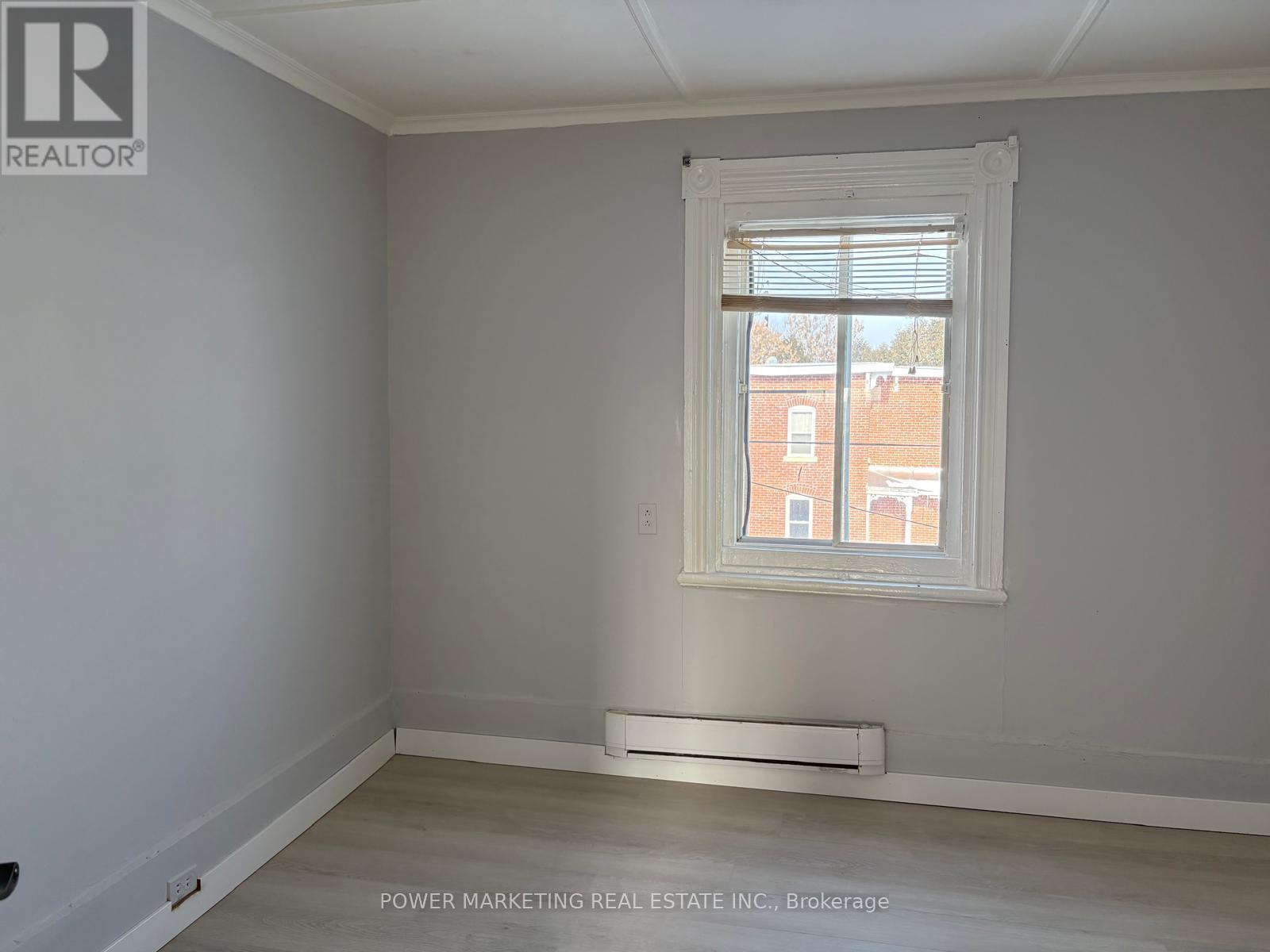 3762 Champlain Road Property Photo 14