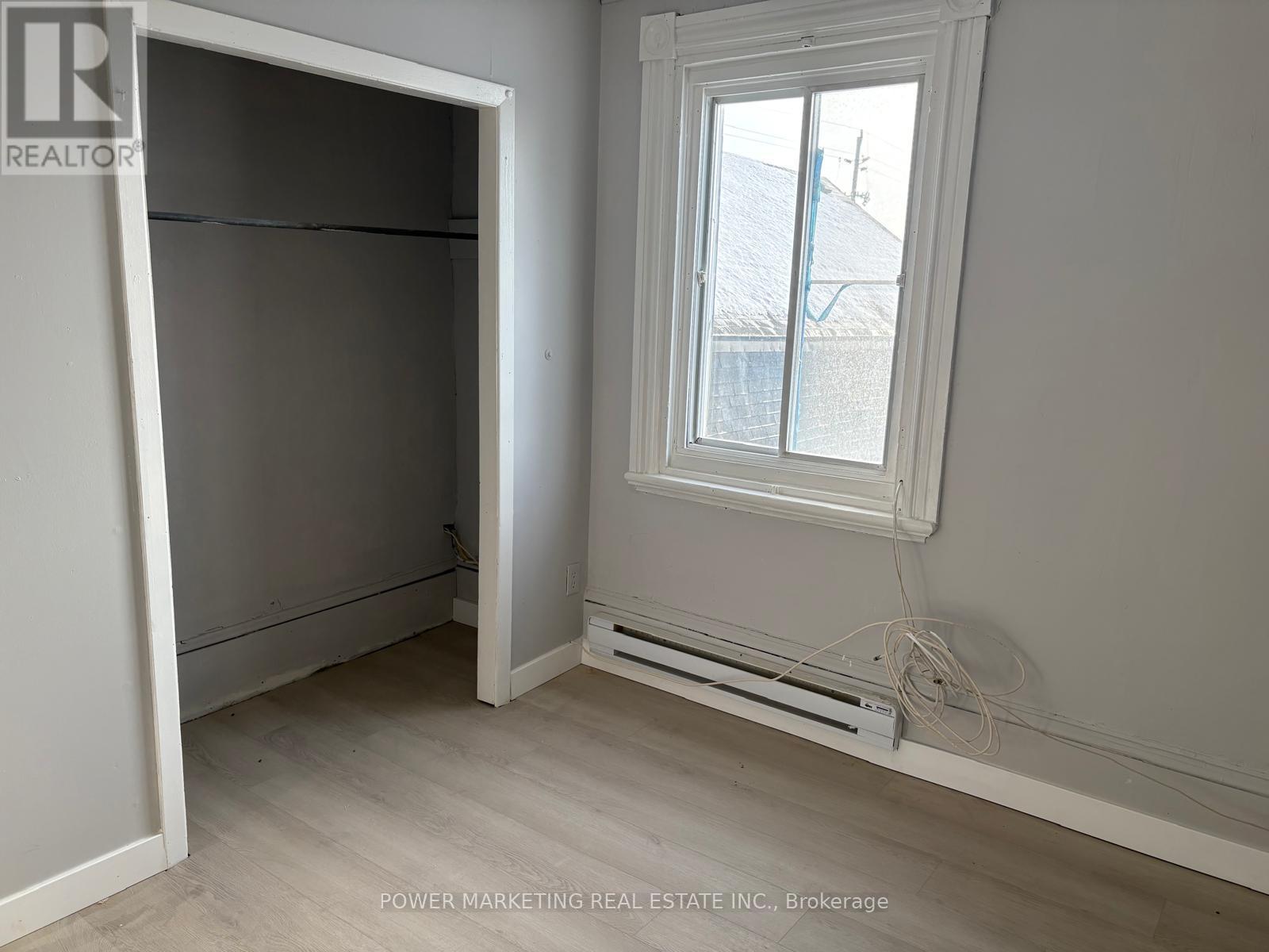 3762 Champlain Road Property Photo 15