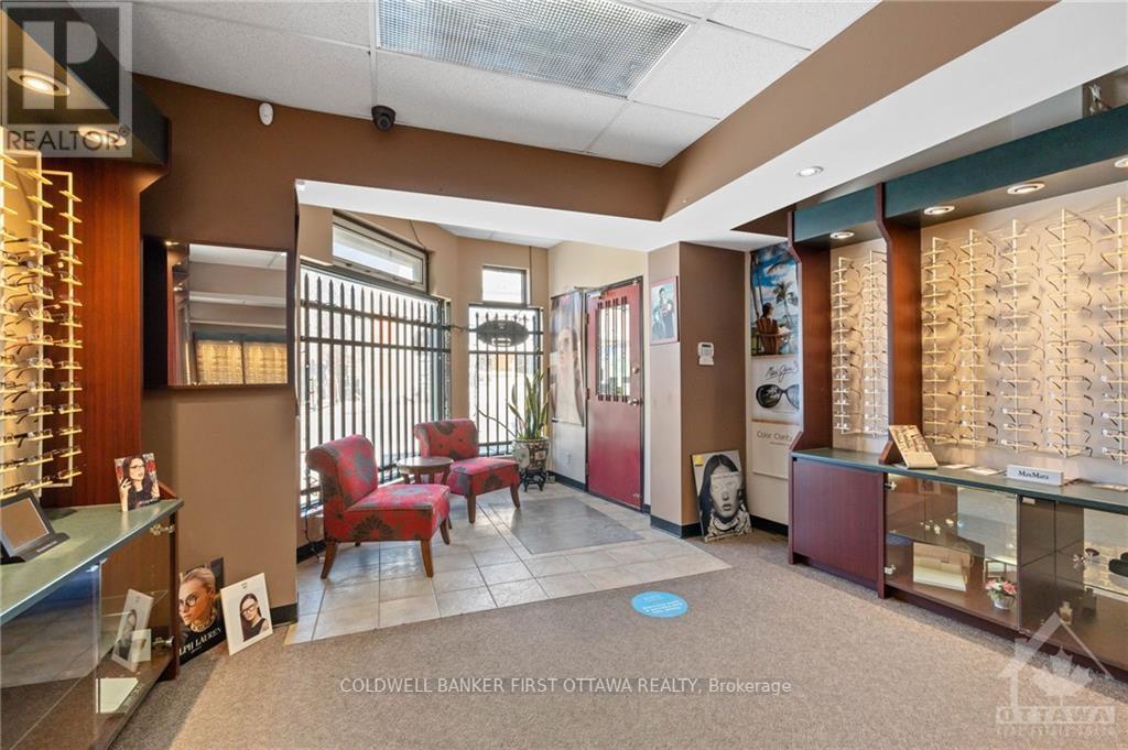 1 - 752 Somerset Street W Property Photo 10