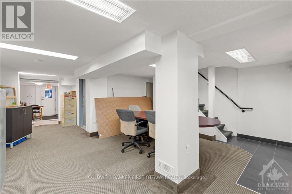 346 Waverley Street Property Photo 14