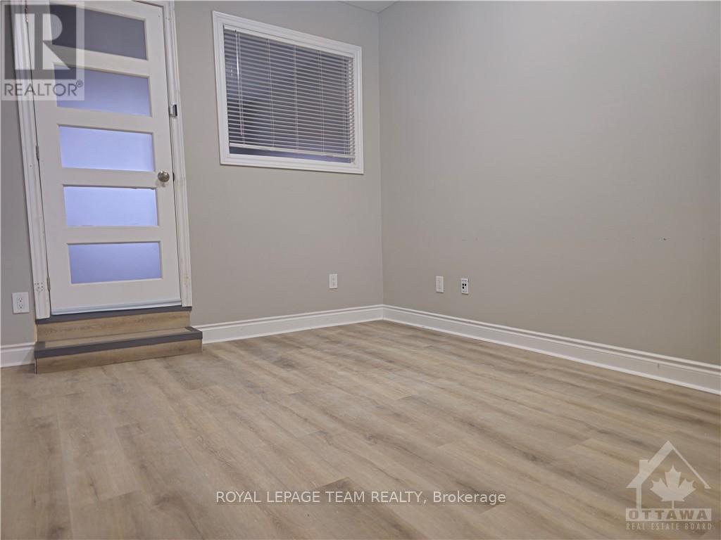 3 - 1439 Woodroffe Avenue Property Photo 4