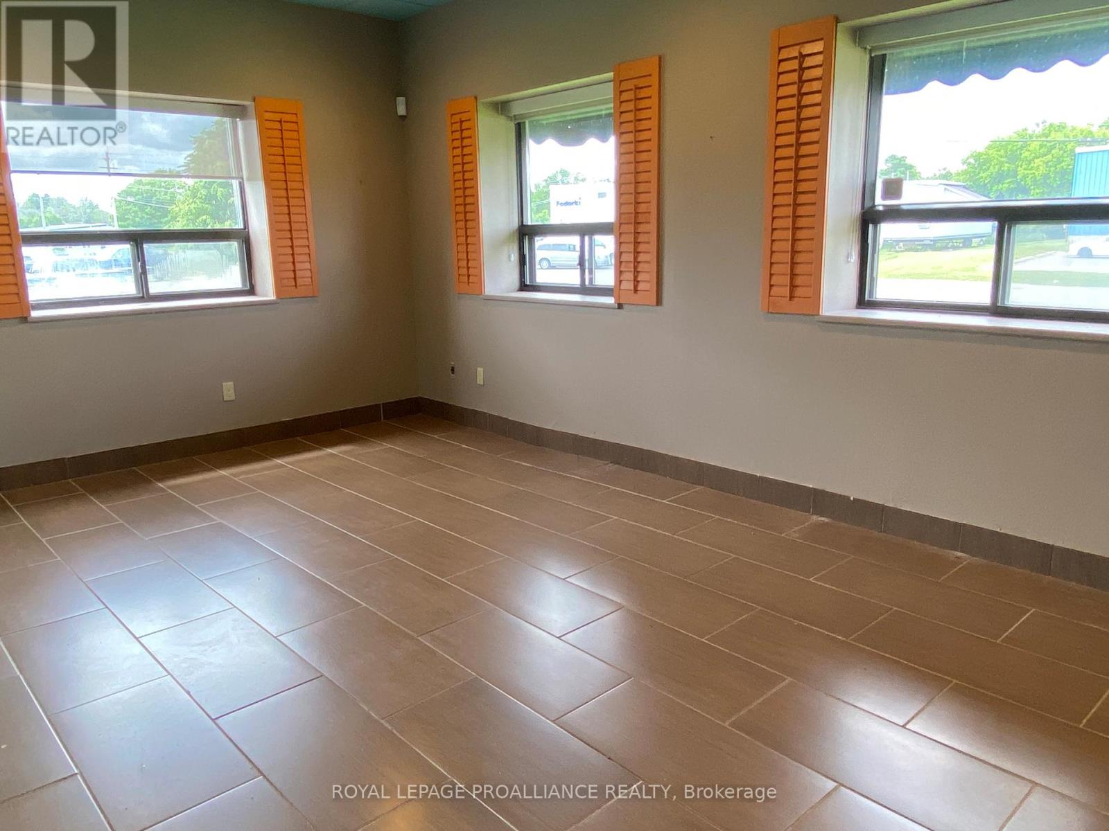 4505 Orchard Street Property Photo 12