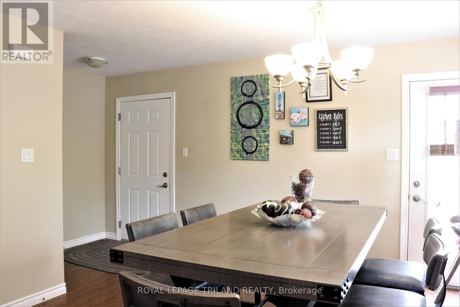 1052 Bay Street Property Photo 21