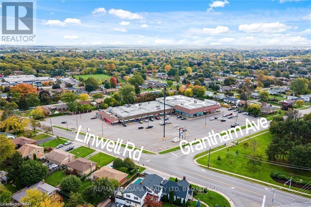 488 Grantham Avenue Property Photo 2